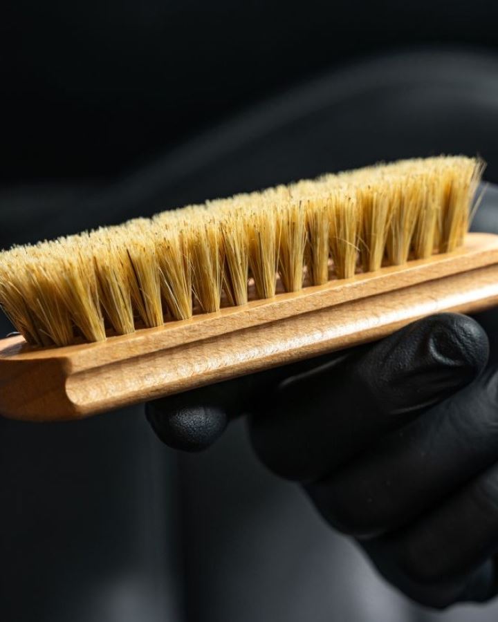 Щітка для очищення шкіряної та тканинної оббивки K2 Auron Brush Soft 13 см